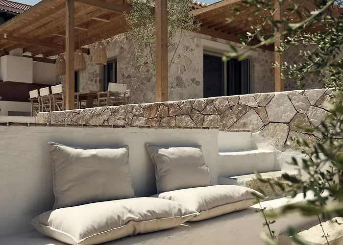 Niova - Seafront, Private Pool And Ionian Sea Views, By Zantewize Alykes (Zakynthos)