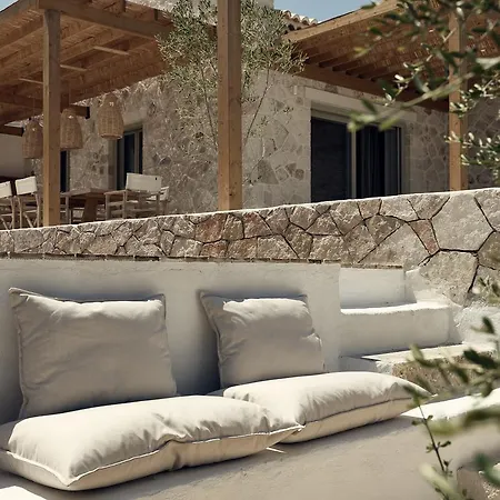 Niova - Seafront, Private Pool And Ionian Sea Views, By Zantewize Alikes