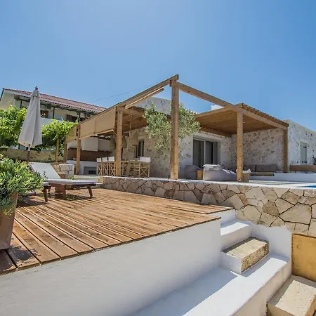 Niova - Seafront, Private Pool And Ionian Sea Views, By Zantewize